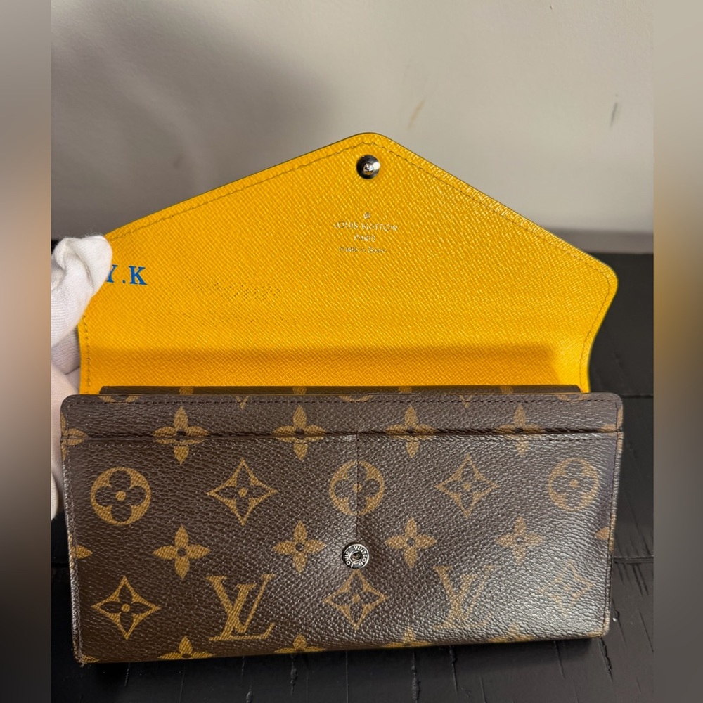 LV Long Wallet - Picture 12 of 12